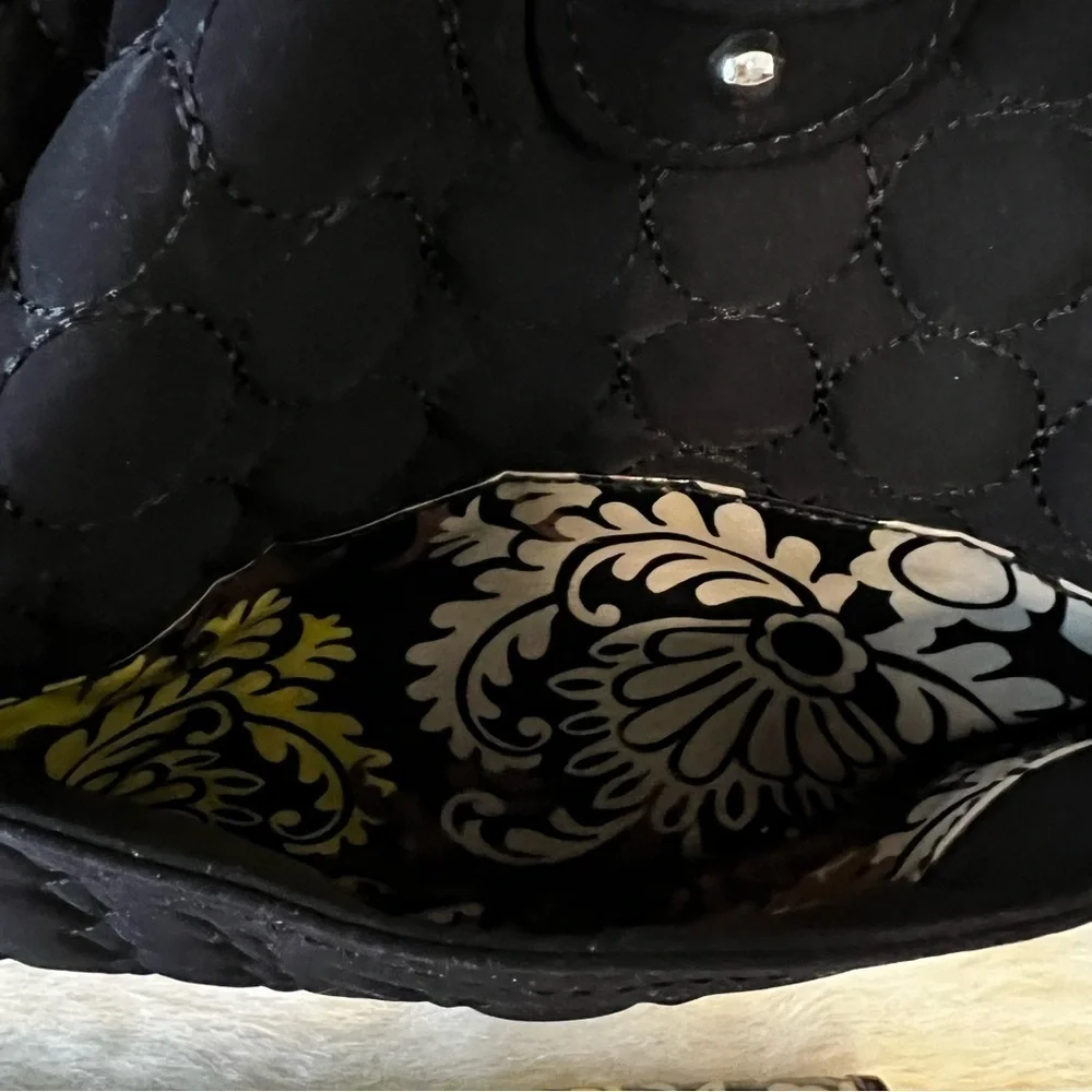 VERA BRADLEY Baroque 2010 Ultimate Baby Performance Twill Black Diaper Bag Pad